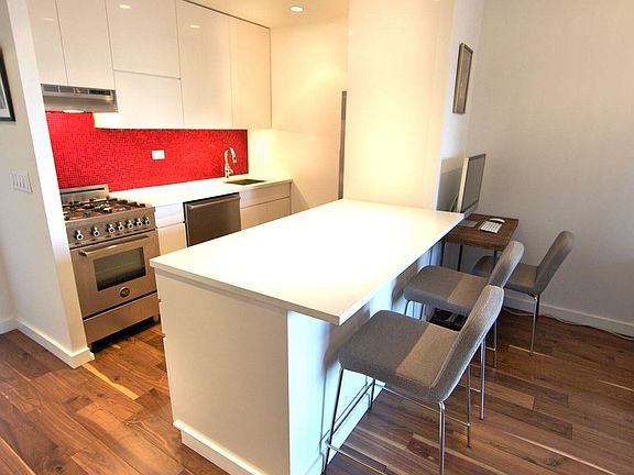 3rd image of 150 E 85th St APT 10I