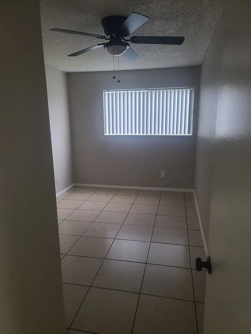 1079 Patterson Ave. — Photo 4