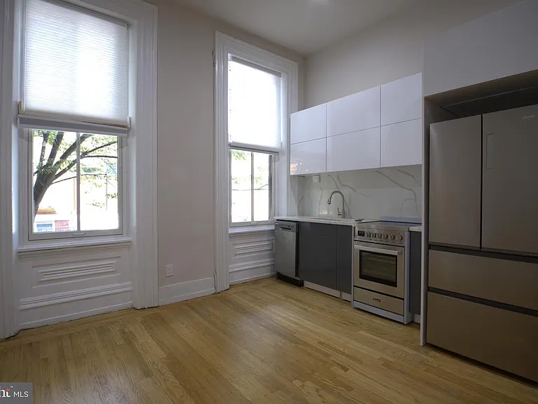 333 S 21st St #A — Photo 2