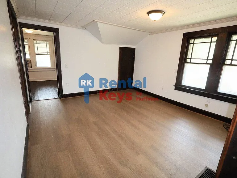 2600 N Heidelbach Ave — Photo 20
