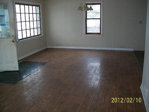 3rd image of 40285 N Fox Dr