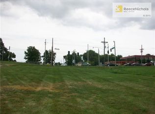 1006 W Main St, Greenwood, MO 64034