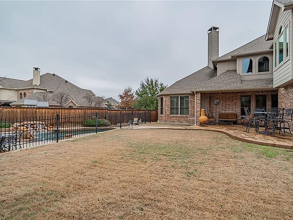 2nd image of 9453 Ironwood Dr