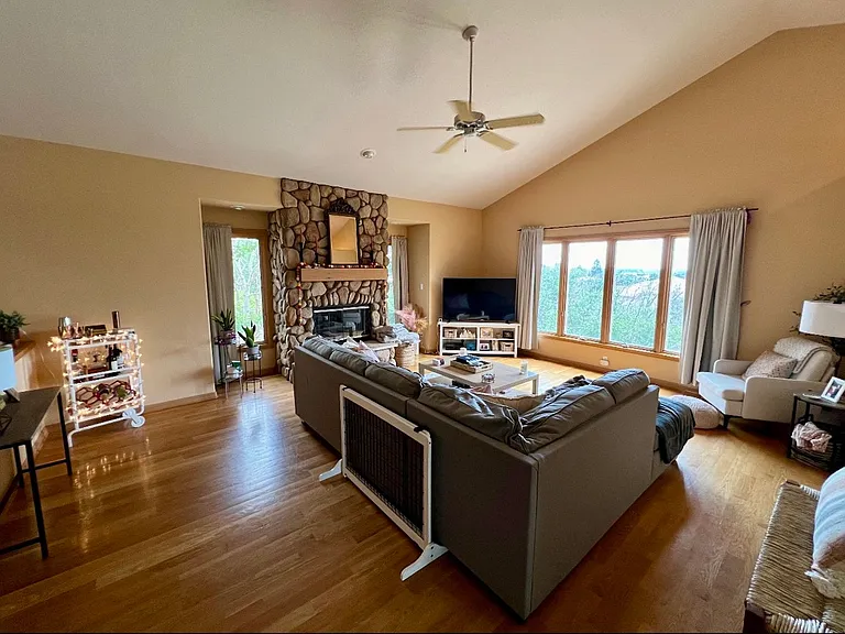 5520 Wilson Rd — Photo 26