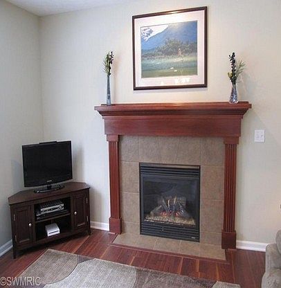 5th image of 5788 Saddle Horn Dr NE