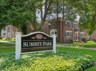 412 Morris Ave APT 16, Summit, NJ 07901