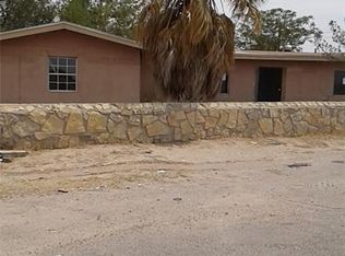 9911 Apodaca Rd, Socorro, TX 79927