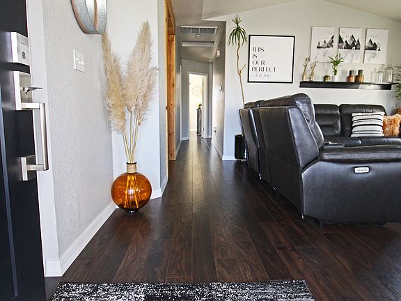 3rd image of 2662 Cummings Ln