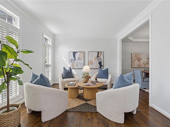 4th image of 3356 Fieldwood Dr SE