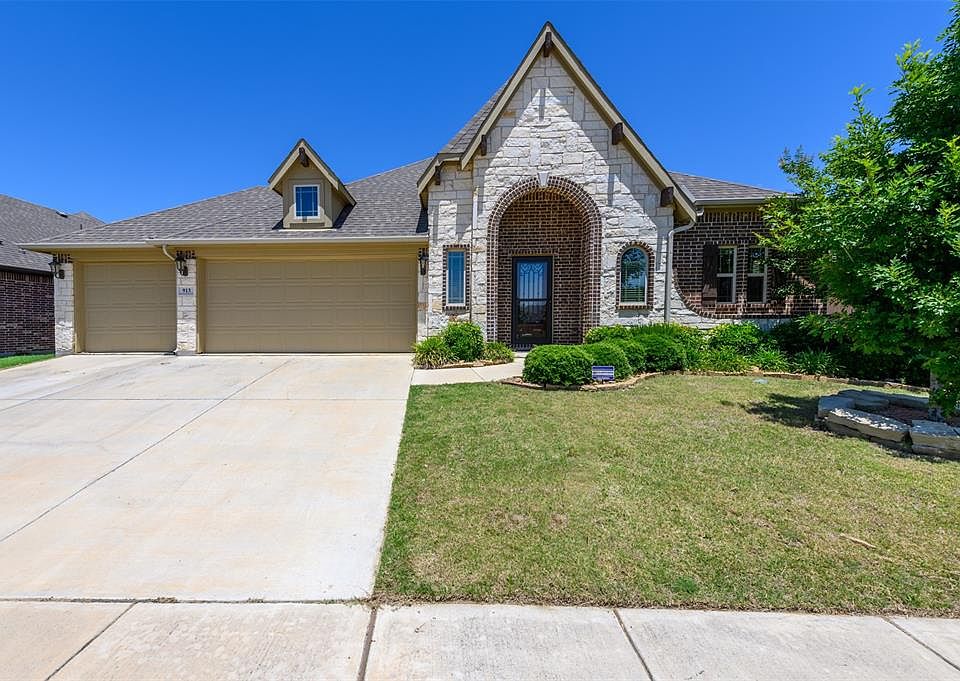 1st image of 913 Ponderosa Dr