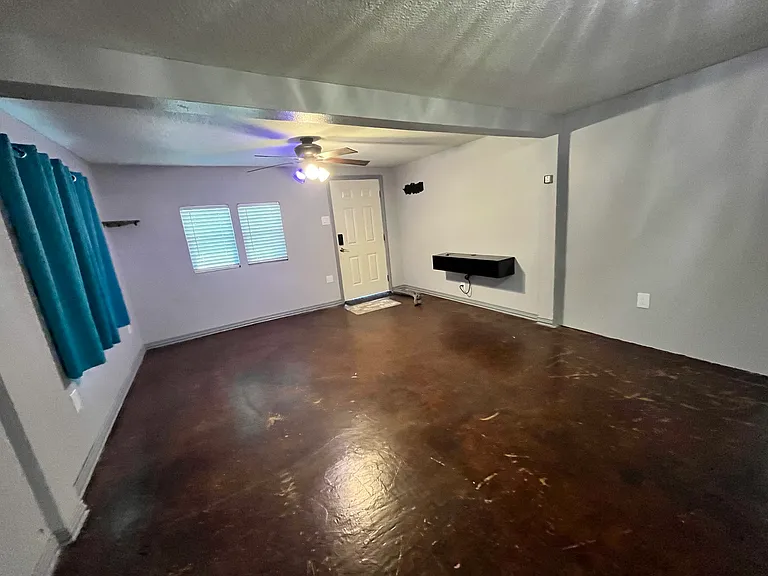 70063 S 343rd Ct — Photo 2