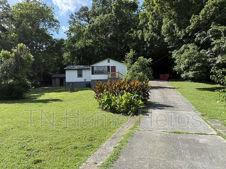 5247 McIntyre Rd — Photo 2
