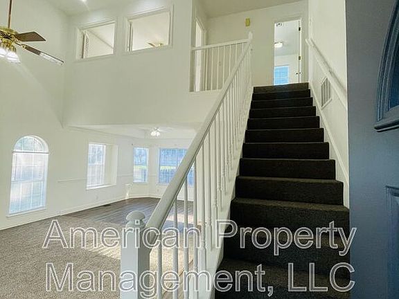 4th image of 5311 E 95th St