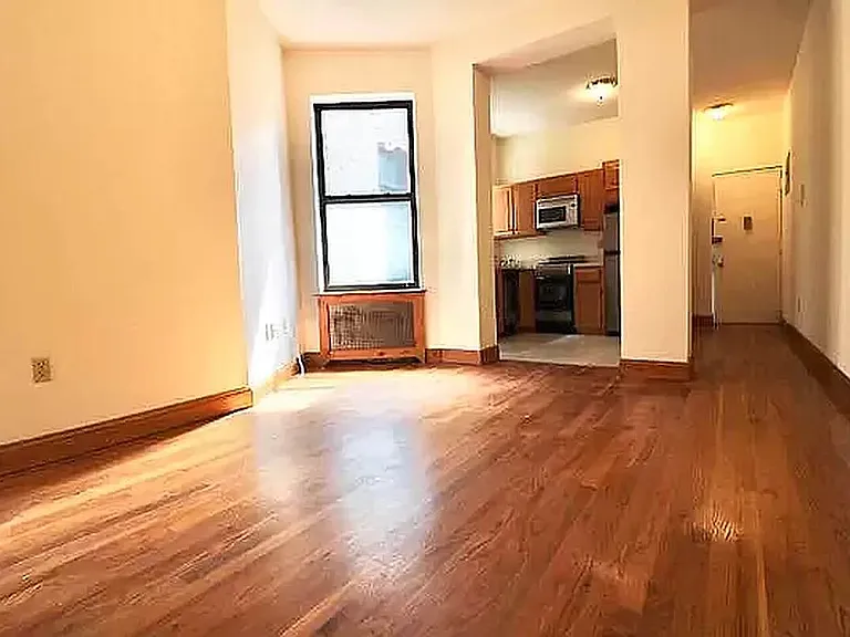 244 W 109th St #3 — Photo 2