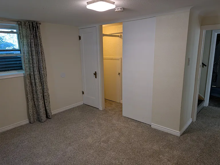 510 1/2 S Shields St — Photo 6
