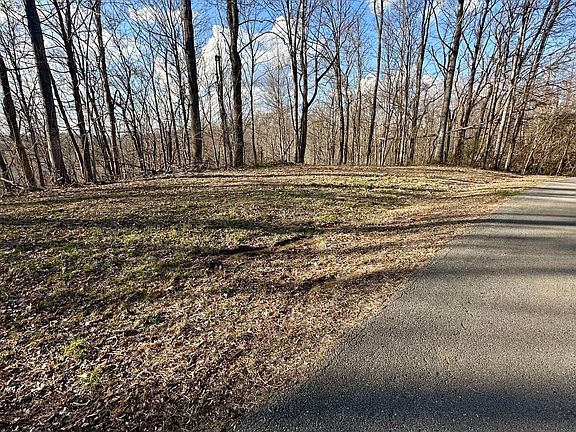 3rd image of 2 Malone Ridge Rd #2