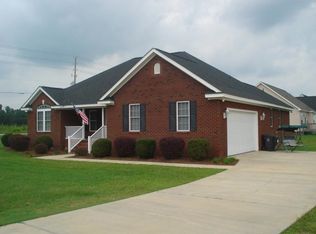 101 Morgan Trace Ln, Goldsboro, NC 27530