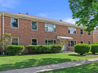 2305 W Howard Ave, Milwaukee, WI 53221