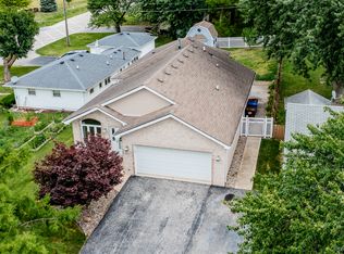 643 Catalpa St, Beecher, IL 60401