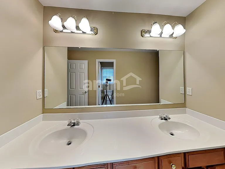 637 Rebecca Ives Dr NW — Photo 23