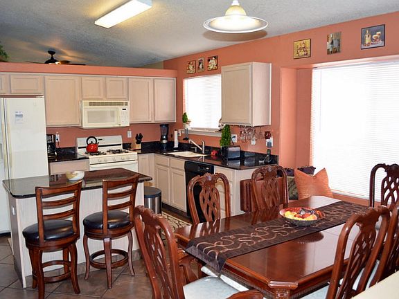 10605 Andalusian (4)