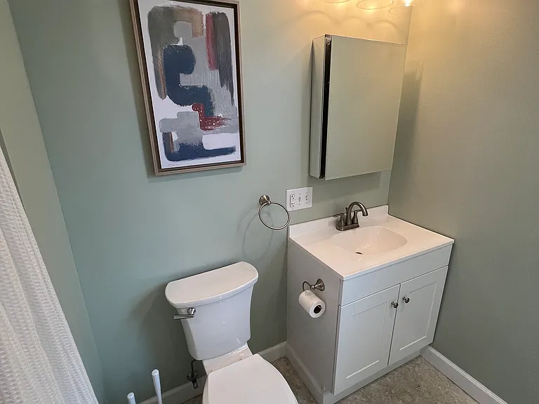 251 E High St #3 — Photo 6