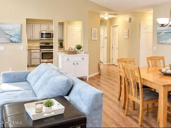 2752 Meadow Lake Drive, Toms River, NJ 08755