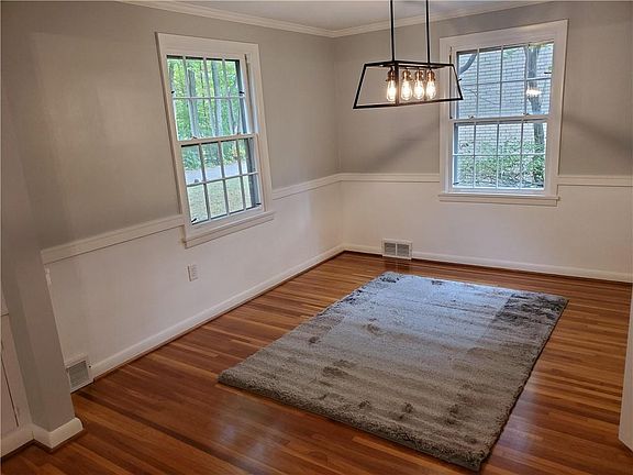 5th image of 3807 Parkside Ave