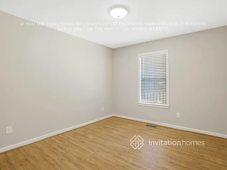 729 Country Lake Ct — Photo 14