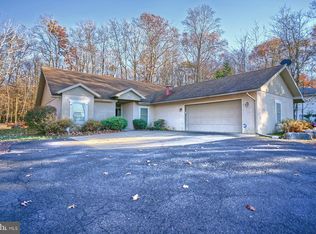 278 S Mountain Blvd, Mountain Top, PA 18707