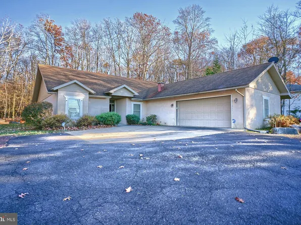 278 S Mountain Blvd, Mountain Top, PA 18707