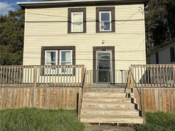 907 Harmony Ave, New Brighton, PA 15066