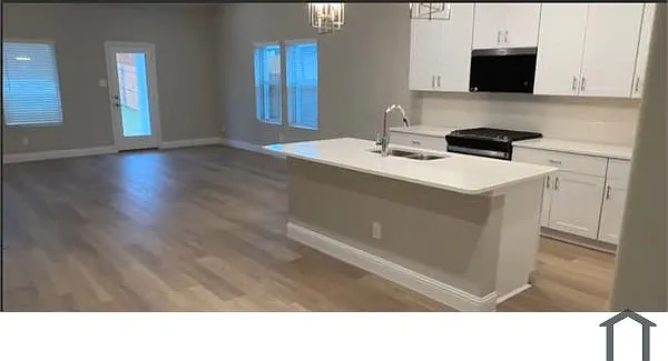 5 bed, 3060 sqft, $3,500 — Photo 4