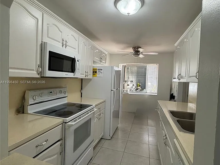155 Lakeview Dr #101 — Photo 22
