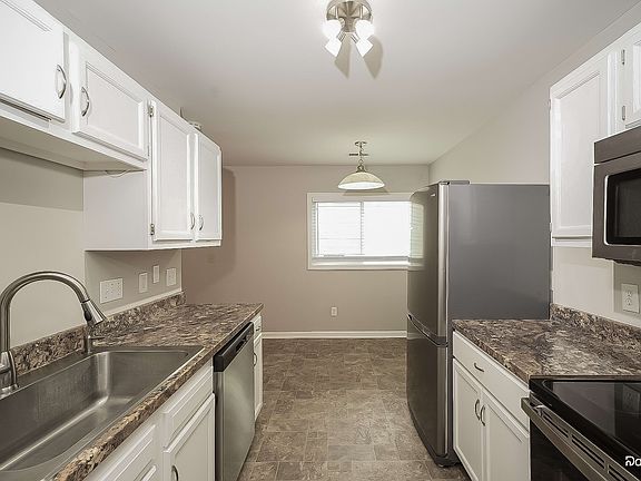 4th image of 308 Lindale Dr
