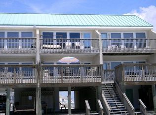 7689 Gulf Blvd, Navarre, FL 32566