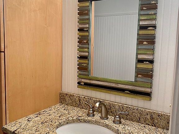5th image of 775 Gulf Shore Dr Unit 27