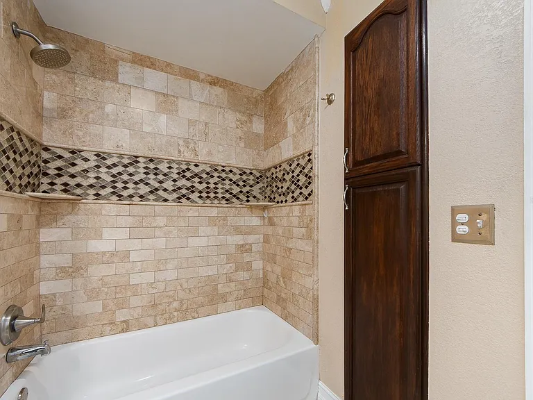 Tastefully updated master bathroom