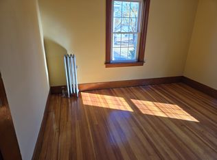17 E Britannia St, Taunton, MA 02780