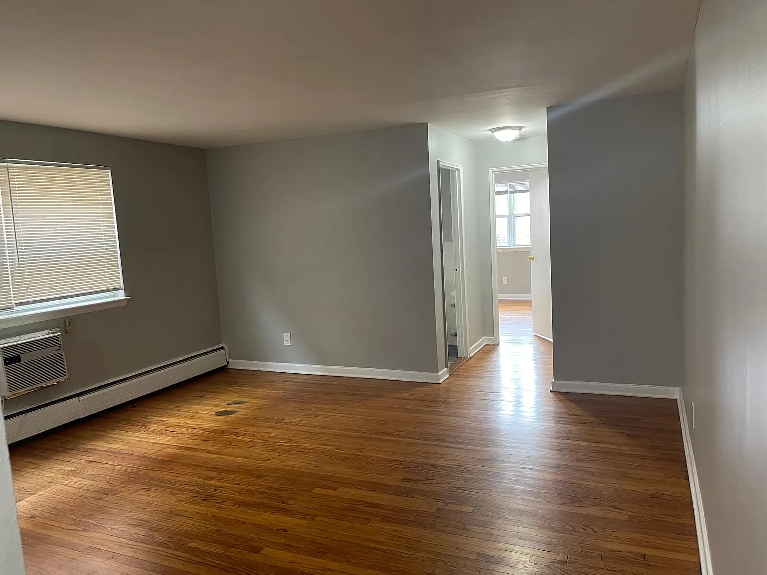 1 bed, $1,150 — Photo 2