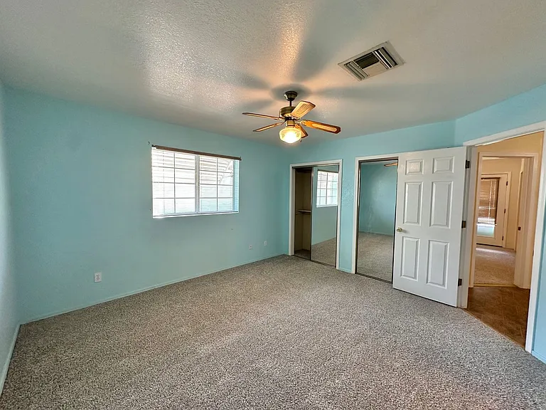 3905 Raymond Ave — Photo 32