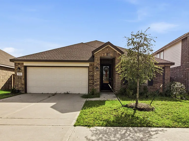 5111 Winslow Grove Dr — Photo 1