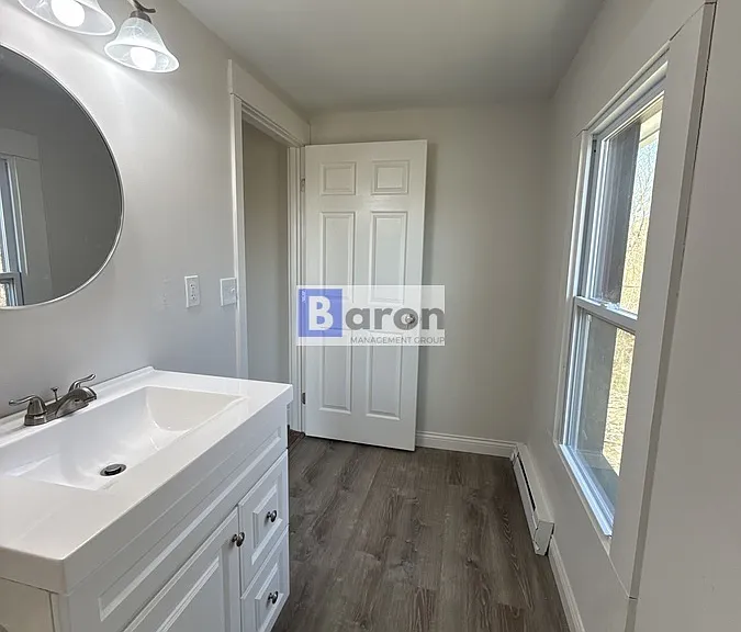 40 S Mathison St #1 — Photo 16