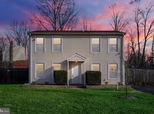 14453 Simmons Ln, Woodbridge, VA 22193