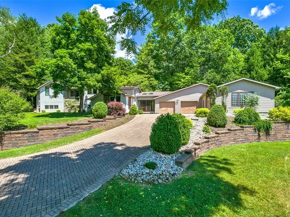 192 Bailey Rd, Greensburg, PA 15601