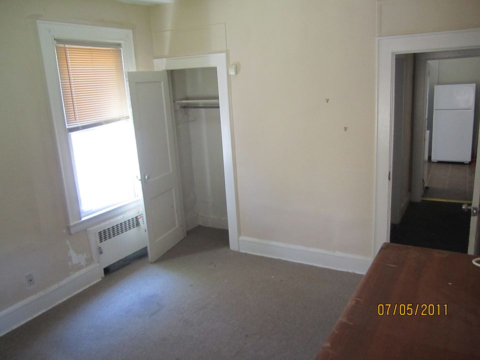 2nd image of 281 Weequahic Ave #1
