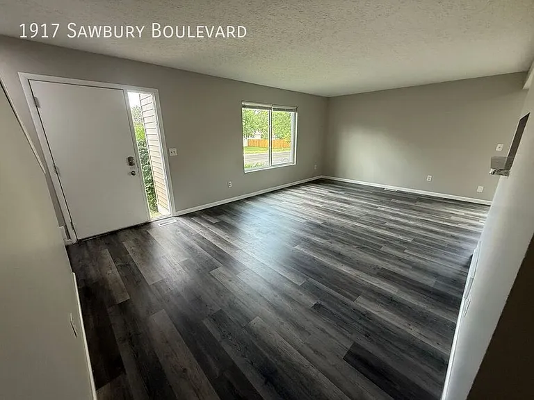 1917 Sawbury Blvd — Photo 5