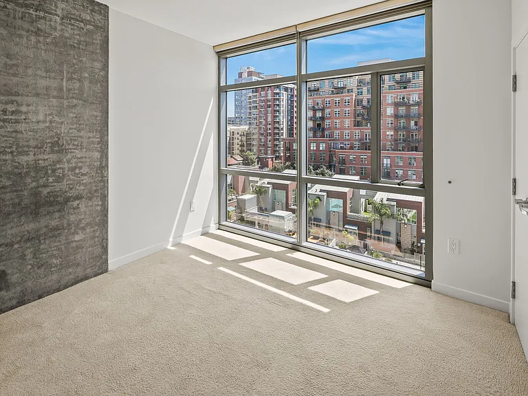 800 The Mark Ln #610 — Photo 16