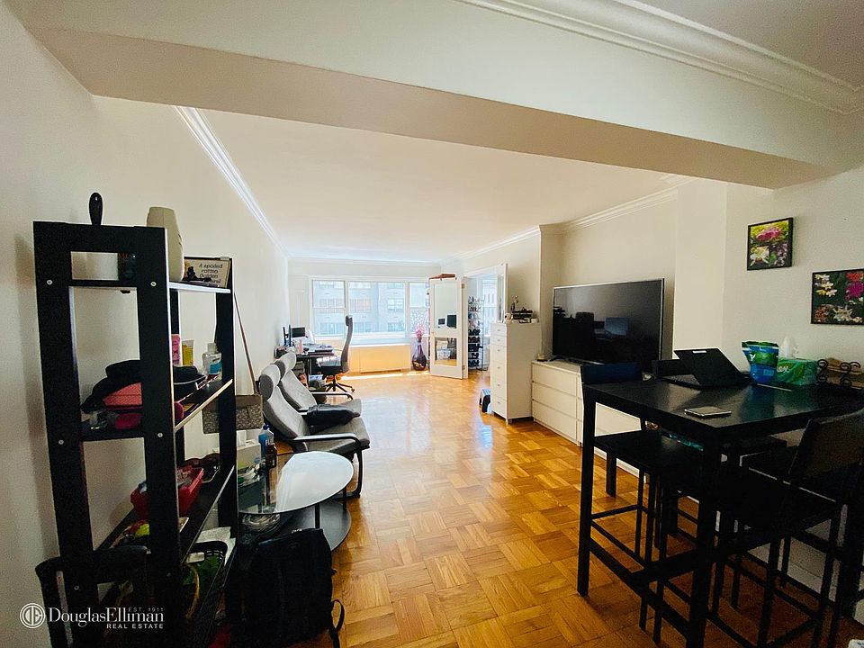 1st image of 100 W 57th St APT 5I