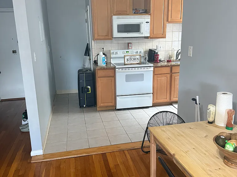 317 Summit Ave #6 — Photo 28